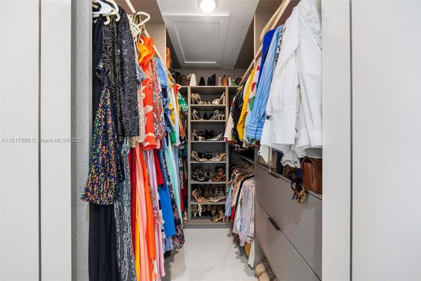 Interior, Walk-in Closets