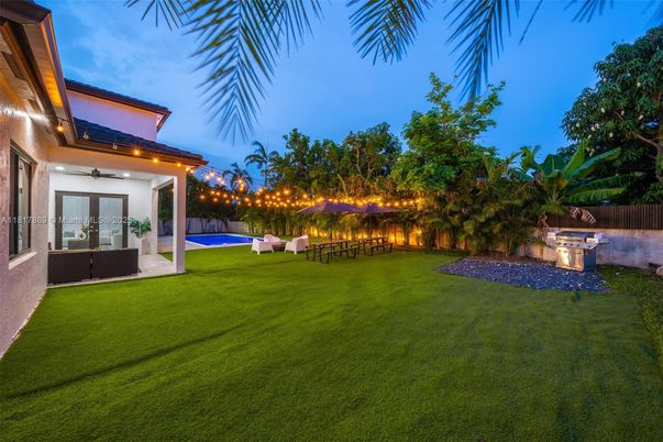 Backyard, Exterior, Pool