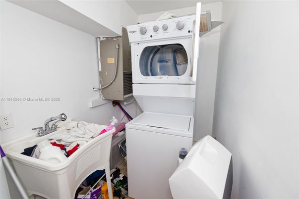 Interior, Utility Closets, Washer