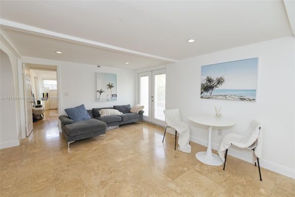 Interior, Living room, Recessed Lighting, Water