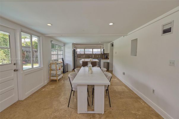 Dining room, Interior, Recessed Lighting