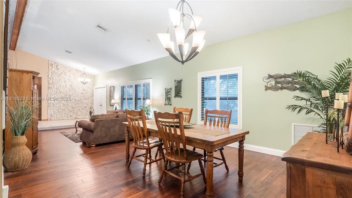 Chandelier, Dining room, Interior, Living room, Wood Texture Flooring