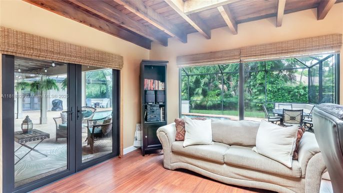 Interior, Living room, Sun Room, Wooden Beams, Wooden Ceilings, Wood Texture Flooring