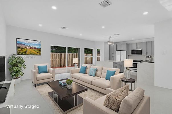 Interior, Kitchen, Living room, Pendant Lights, Recessed Lighting, Stainless Steel Appliances