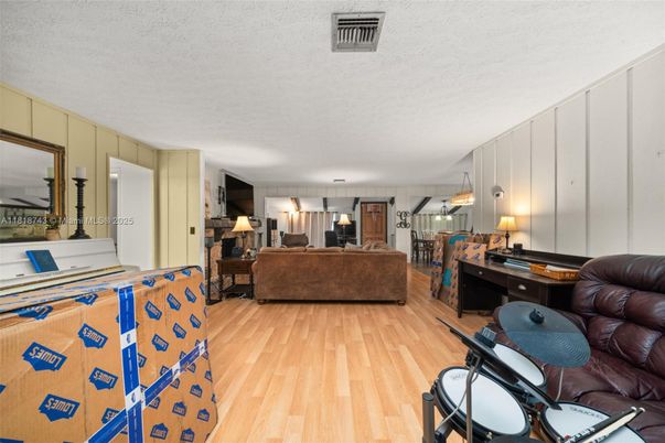 Interior, Living room, Pendant Lights, Wood Texture Flooring
