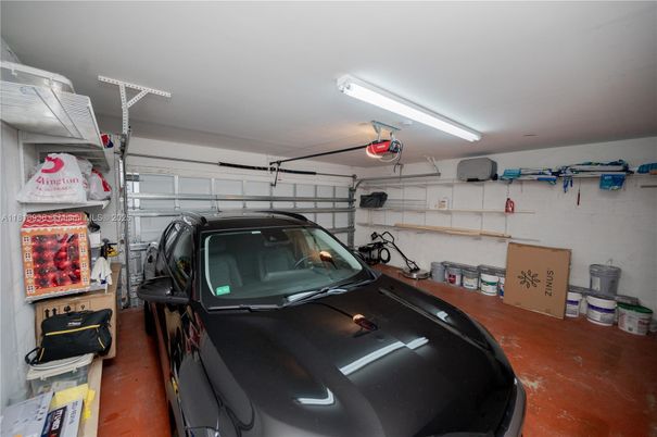 Garage, Interior