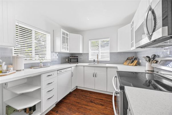 Interior, Kitchen, Wood Texture Flooring