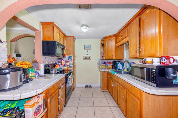 Interior, Kitchen, Tile Countertops