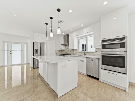 Interior, Kitchen, Pendant Lights, Recessed Lighting, Stainless Steel Appliances