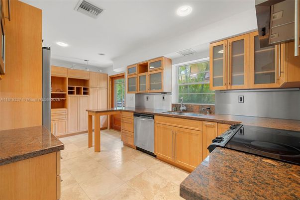 Interior, Kitchen, Recessed Lighting