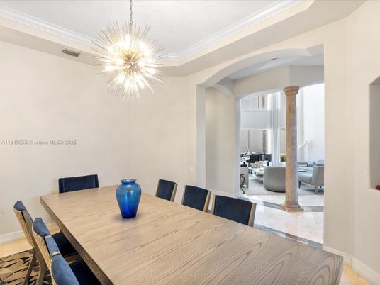Dining room, Interior, Living room, Pendant Lights