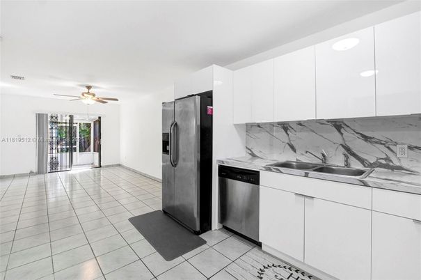 Interior, Kitchen, Marble Walls, Recessed Lighting