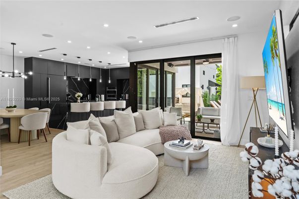 Dining room, Interior, Kitchen, Living room, Pendant Lights, Recessed Lighting, Wood Texture Flooring