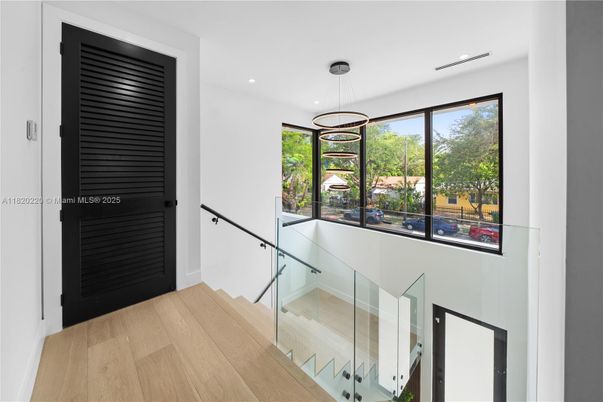 Interior, Pendant Lights, Recessed Lighting, Wood Texture Flooring
