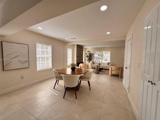 Dining room, Interior, Living room, Recessed Lighting