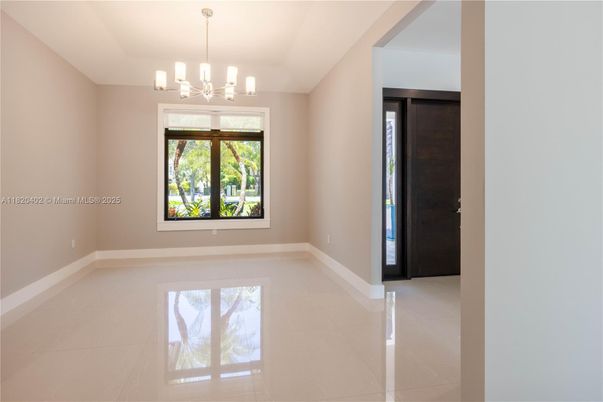 Chandelier, Empty room, Interior, Pendant Lights