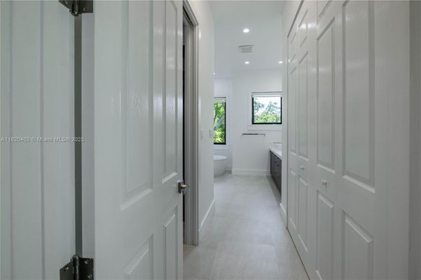 Bathroom, Free Standing Baths, Interior, Recessed Lighting