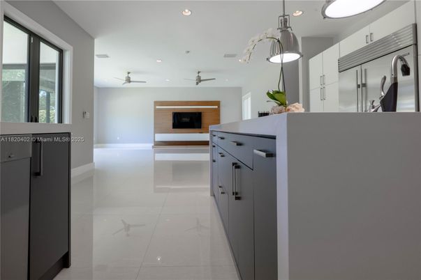Interior, Kitchen, Pendant Lights, Recessed Lighting, Stainless Steel Appliances