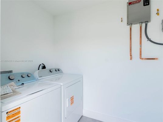 Interior, Washer