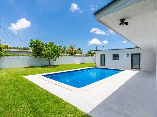 Backyard, Exterior, Pool