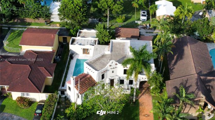Exterior, Drone