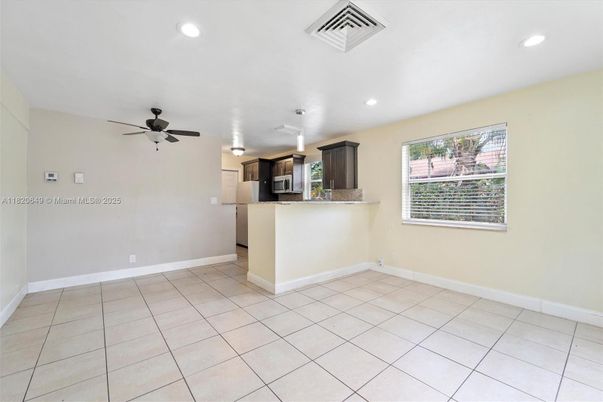 Empty room, Interior, Kitchen, Recessed Lighting