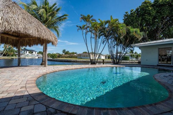 Exterior, Pool, Water