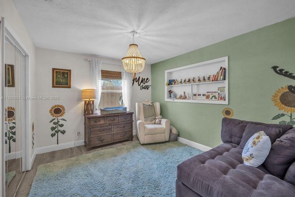 Chandelier, Interior, Living room