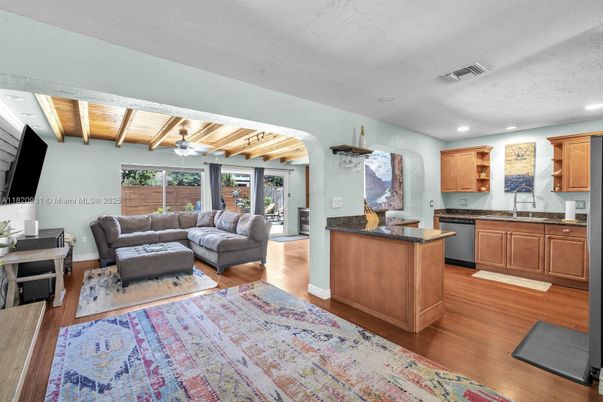 Interior, Kitchen, Living room, Recessed Lighting, Wooden Beams, Wooden Ceilings, Wood Texture Flooring