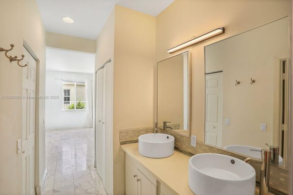 Bathroom, Dual Sink Vanities, Interior, Marble, Recessed Lighting