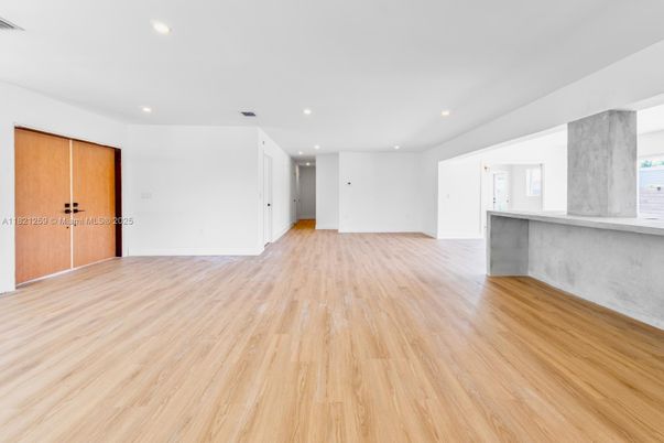 Empty room, Interior, Recessed Lighting, Wood Texture Flooring