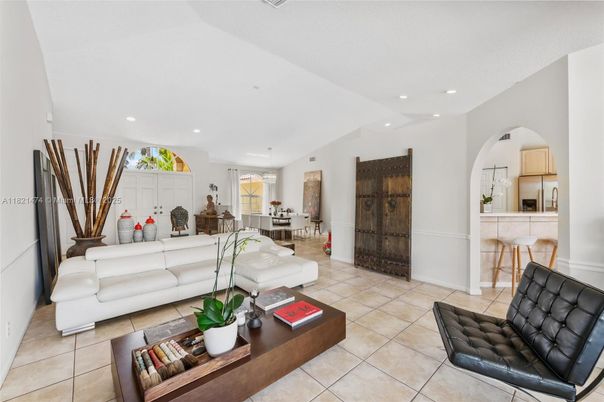 Dining room, Interior, Kitchen, Living room, Recessed Lighting