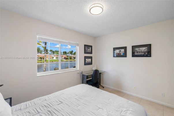Bedroom, Interior, Water