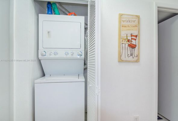 Interior, Utility Closets, Washer