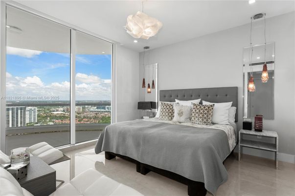 Bedroom, Interior, Pendant Lights, Recessed Lighting