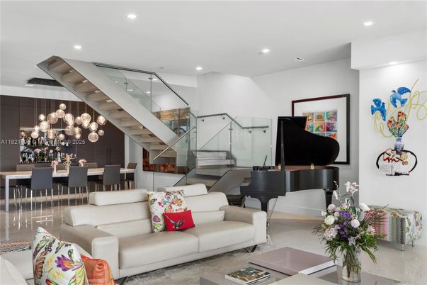 Dining room, Interior, Living room, Pendant Lights, Piano, Recessed Lighting