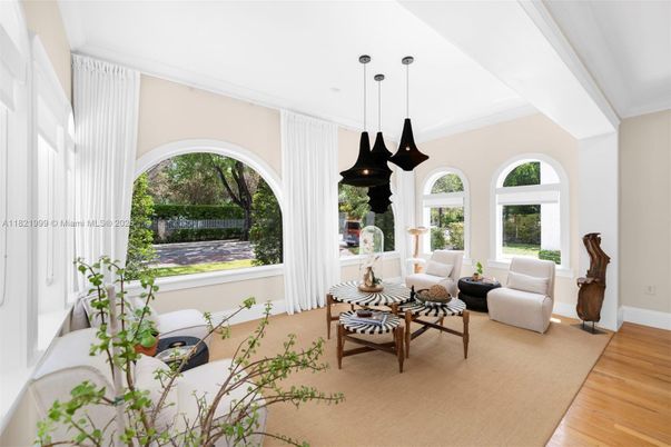 Interior, Living room, Pendant Lights, Wood Texture Flooring