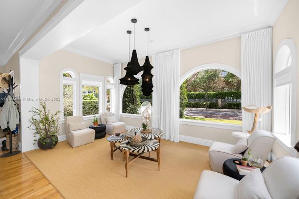 Interior, Living room, Pendant Lights, Wood Texture Flooring