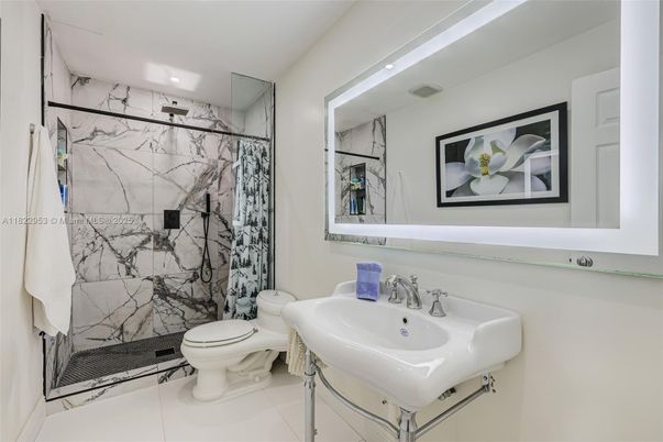 Bathroom, Interior, Marble Walls, Recessed Lighting