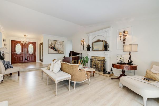Chandelier, Fireplace, Interior, Living room, Piano, Wood Texture Flooring