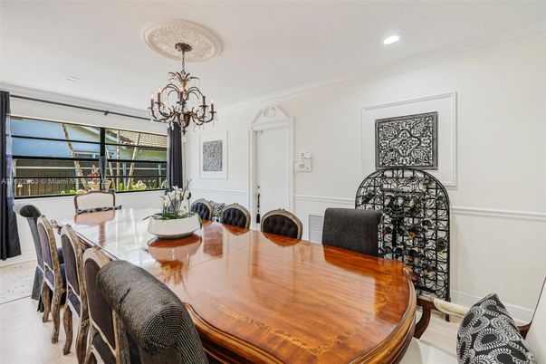 Chandelier, Dining room, Interior, Recessed Lighting