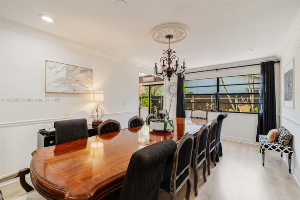 Chandelier, Dining room, Interior, Recessed Lighting, Wood Texture Flooring