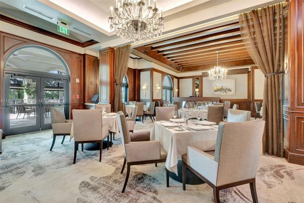 Chandelier, Dining room, Interior