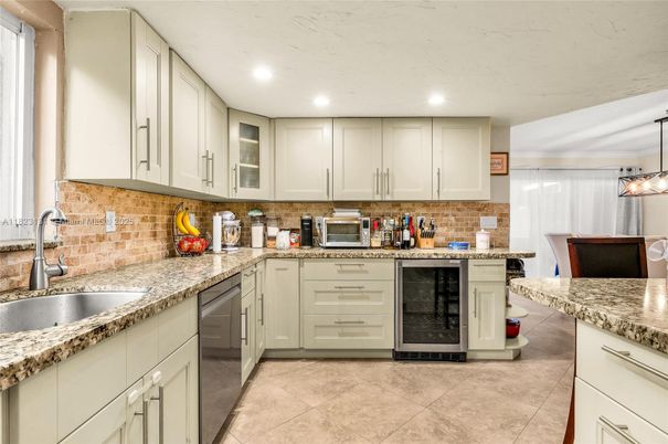 Interior, Kitchen, Pendant Lights, Recessed Lighting