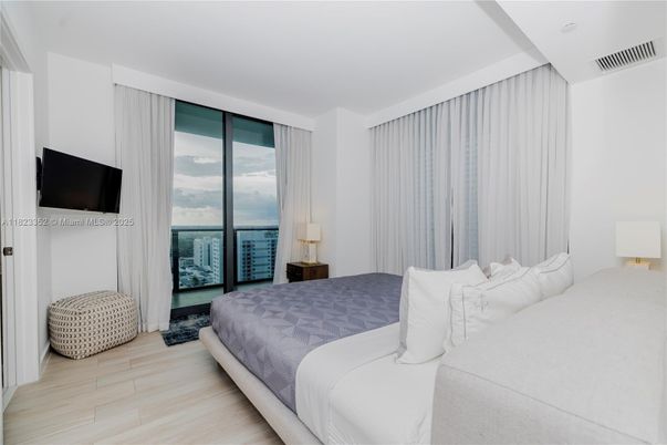 Bedroom, Interior, Water, Wood Texture Flooring