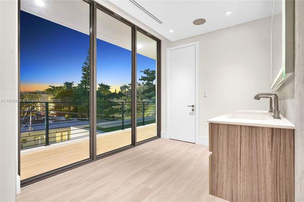 Bathroom, Interior, Recessed Lighting, Water, Wood Texture Flooring