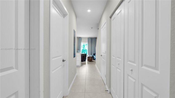 Interior, Recessed Lighting