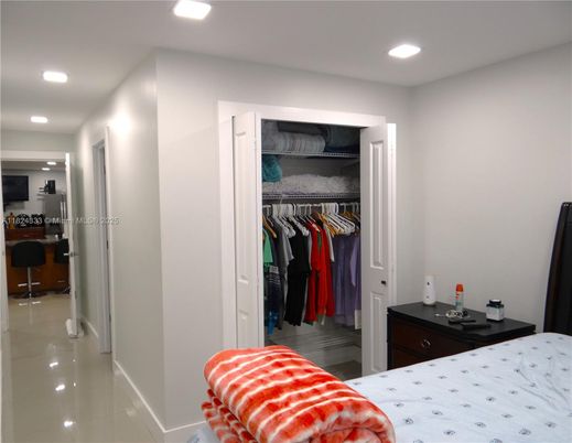 Interior, Recessed Lighting, Walk-in Closets