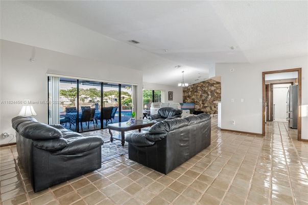 Chandelier, Dining room, Interior, Living room, Stone Walls