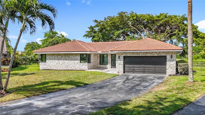 Attached, Backyard, Exterior, Facade, Mediterranean